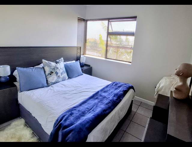 2 BEDROOM APARTMENT FOR SALE IN FOURWAYS